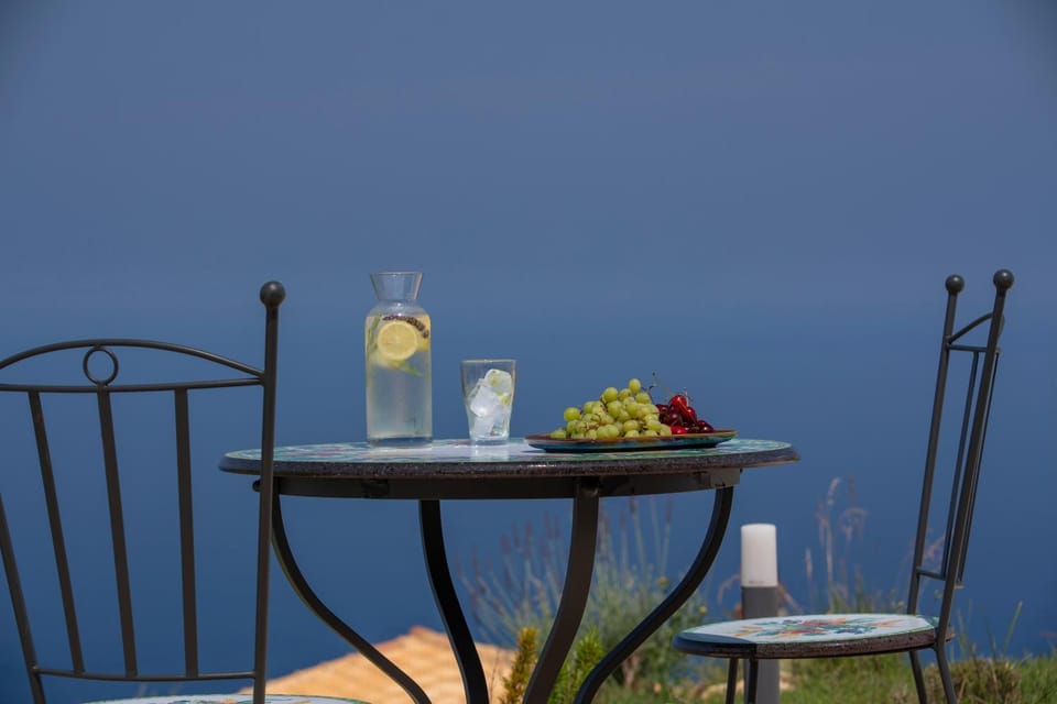 Seating area, Sea view