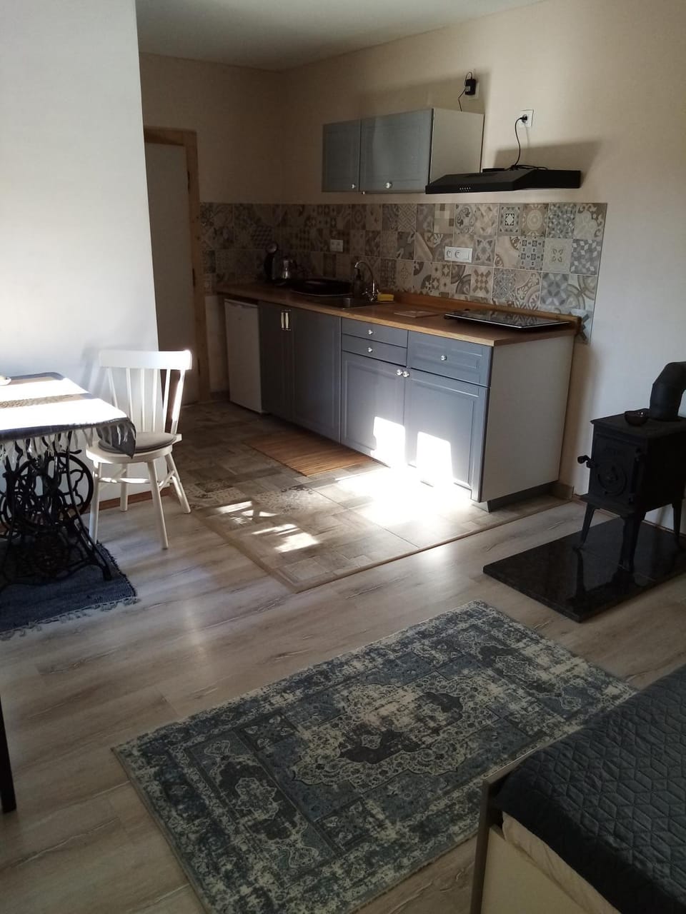 Kitchen or kitchenette