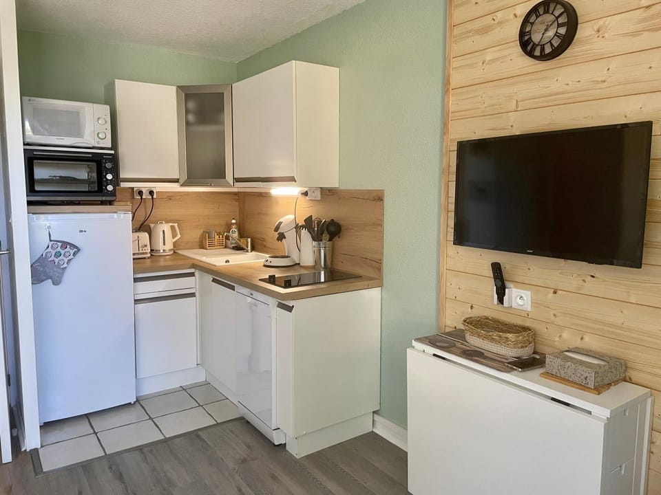 RISOUL 1850 - Appart' 4 personnes ski aux pieds Apartment in Piedmont