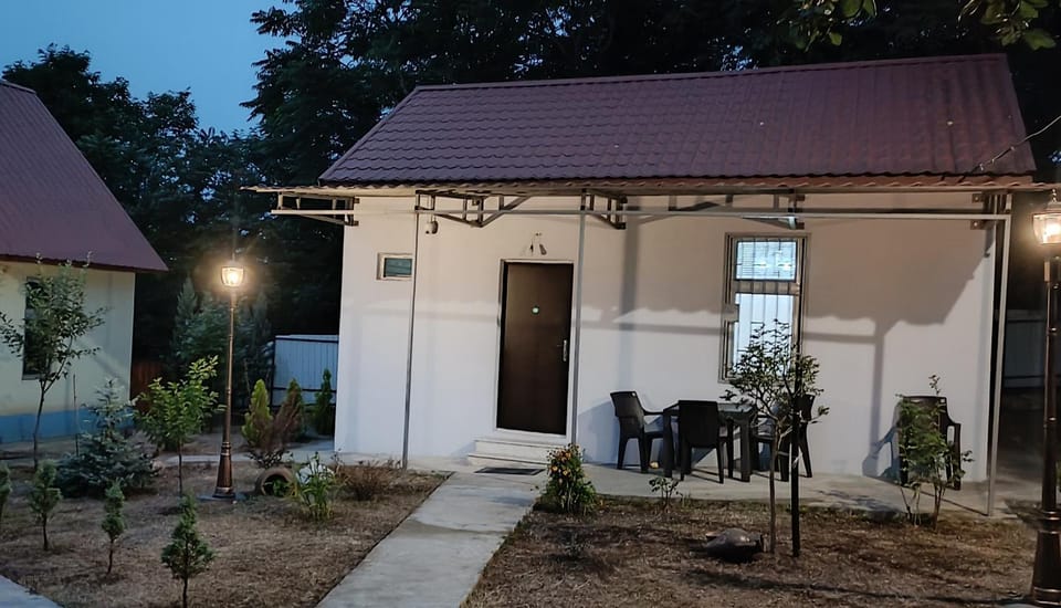 Patio, Facade/entrance
