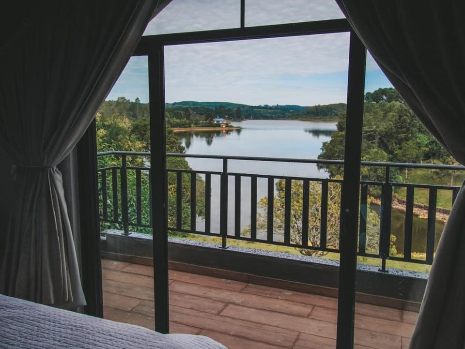 Day, Natural landscape, Balcony/Terrace, Lake view, River view