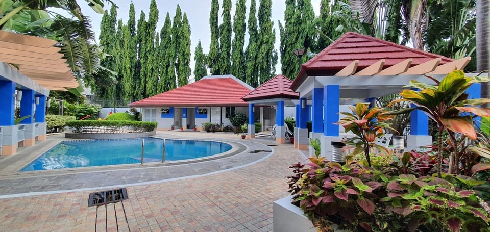 SCANDIA SUITES AT SOUTH FORBES Homey & Cozy 2-Bedroom Condo Apartment in Santa Rosa