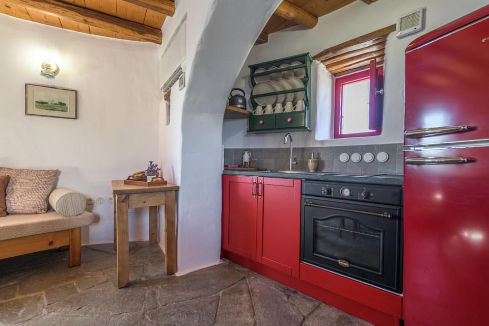 Kitchen or kitchenette, oven, stove