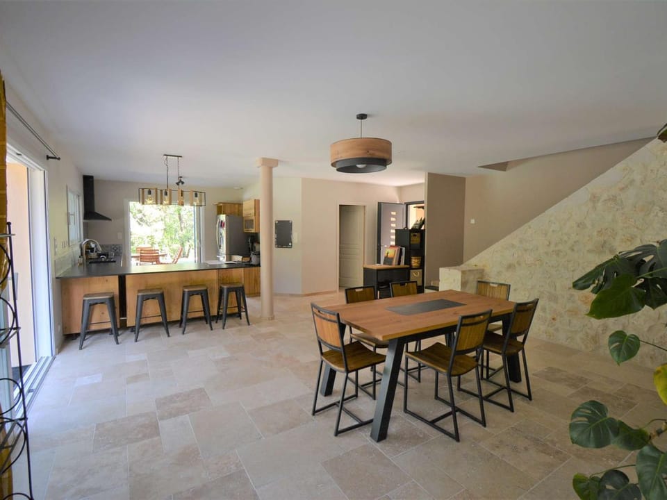 Villa 4* pour 6 pers. avec piscine privée et grand jardin, proche gorges de l'Ardèche - FR-1-382-191 House in Provence-Alpes-Côte d'Azur