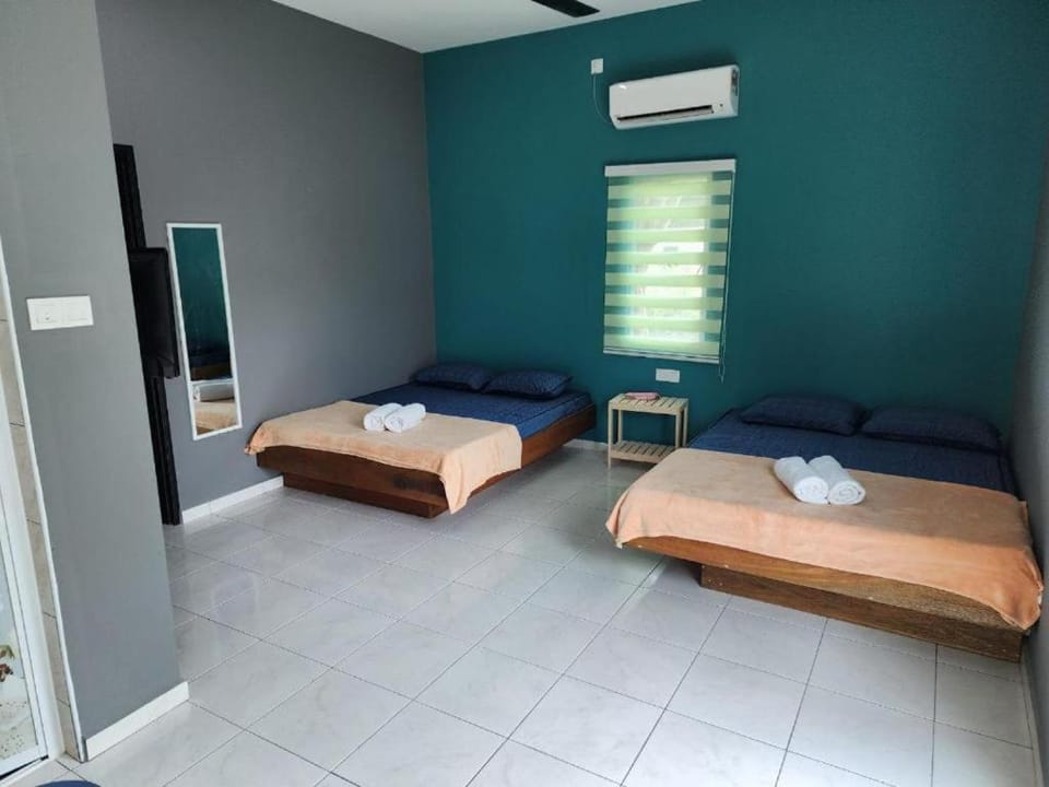 Bed, Bedroom, air conditioner