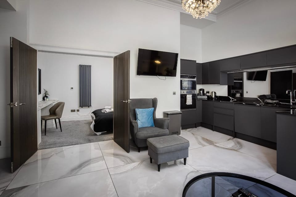 TV and multimedia, Kitchen or kitchenette