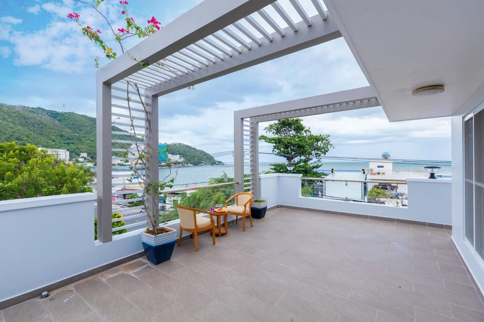 Palm Villa 39 - Luxury Free Bida & Karaoke Villa in Vung Tau