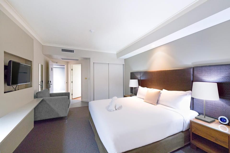Photo of the whole room, Bedroom