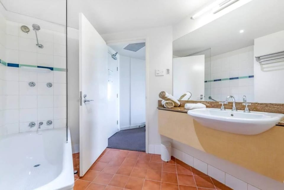 Shower, Bathroom, Bath