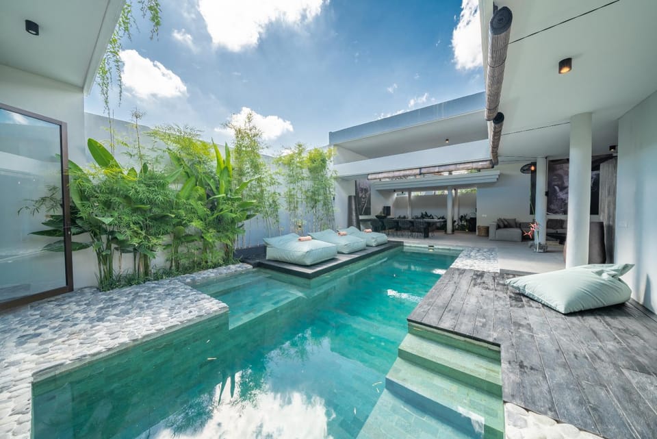 Property building, Swimming pool