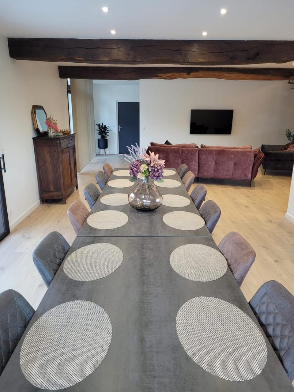 Communal lounge/ TV room, Dining area