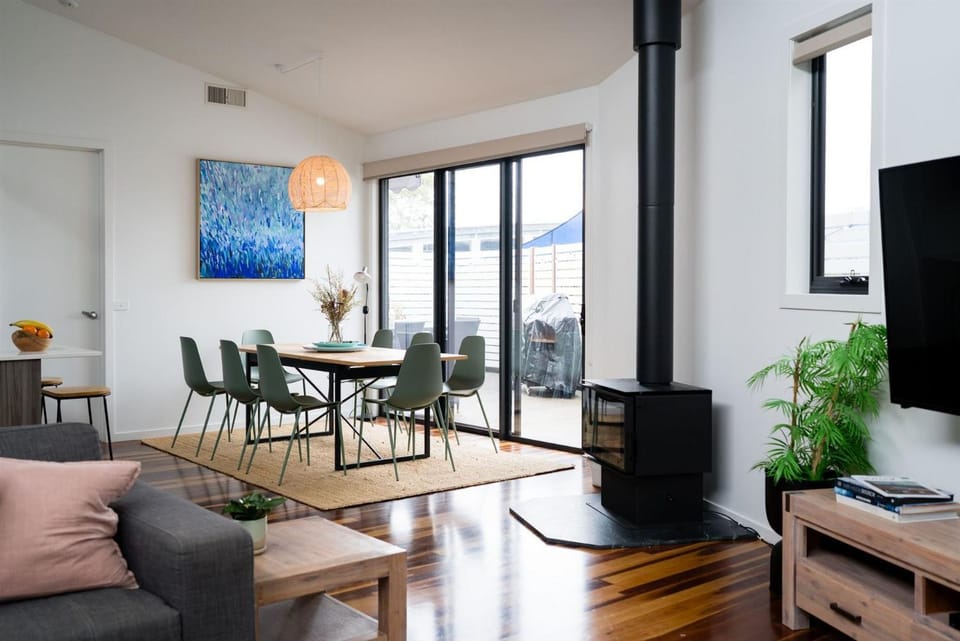 The Retreat Inverloch House in Inverloch