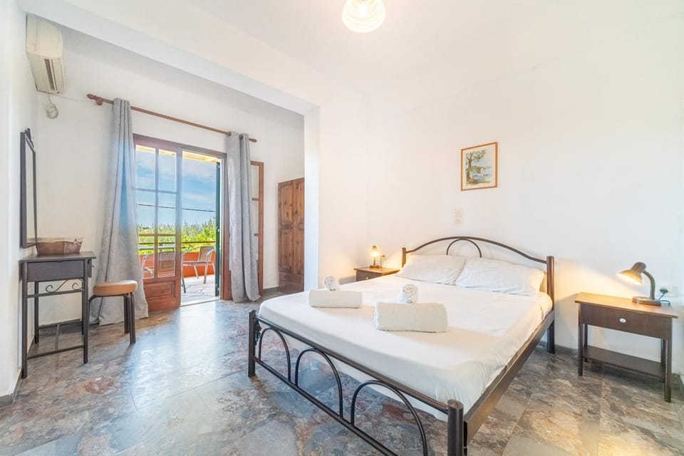 Property building, Living room, Bedroom