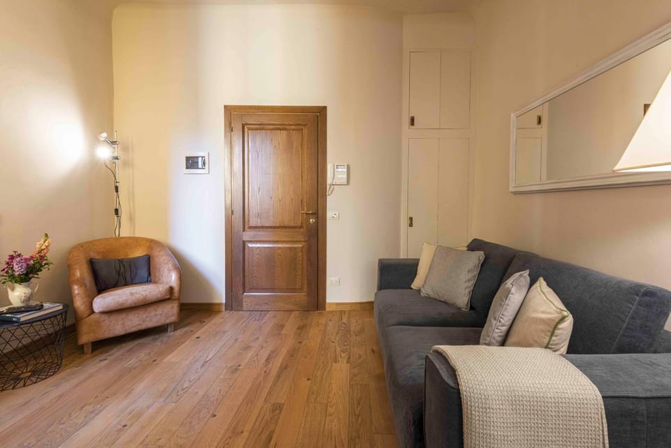 Casa Carolina by Mmega Apartment in Florence