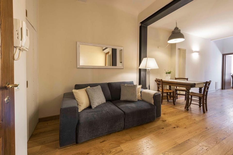 Casa Carolina by Mmega Apartment in Florence