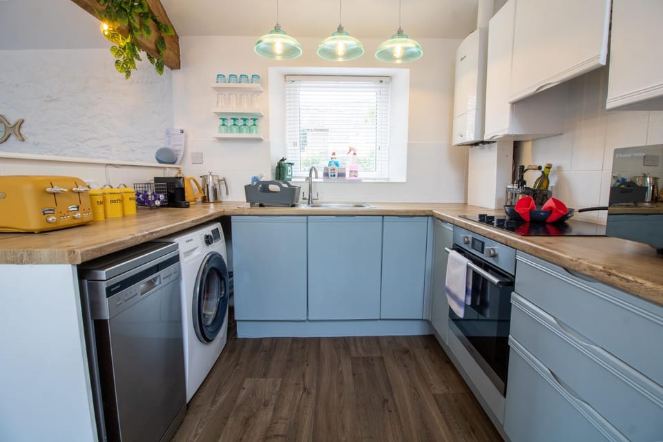 Coffee/tea facilities, Kitchen or kitchenette, dishwasher, pet friendly, toaster, washing machine