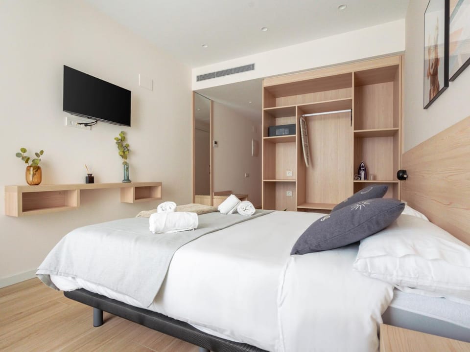 Bed, Bedroom