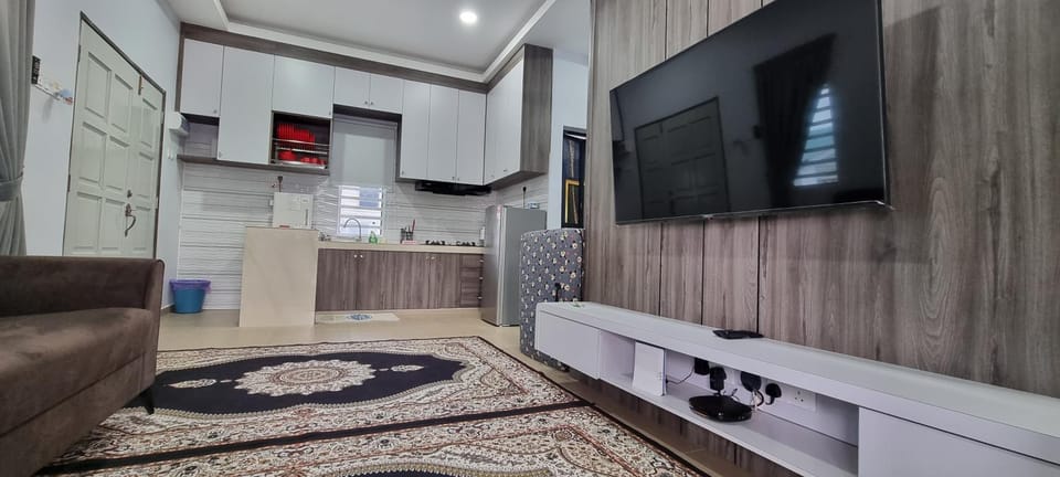 Kitchen or kitchenette, Living room, Seating area