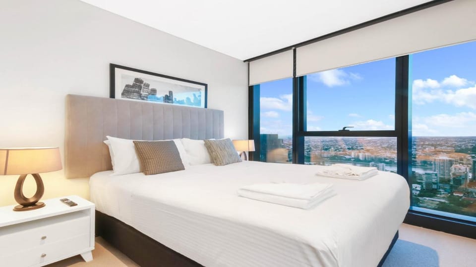 Luxury 1 Bedroom Retreat in Brisbane City With Pool and gym Apartment in Kangaroo Point