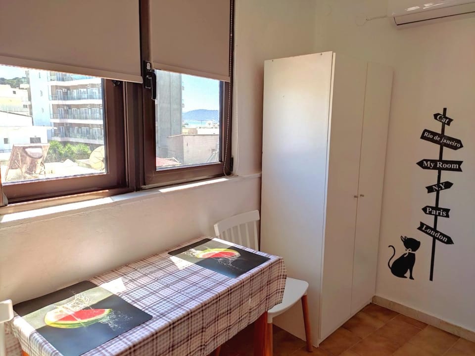 Dining area, air conditioner