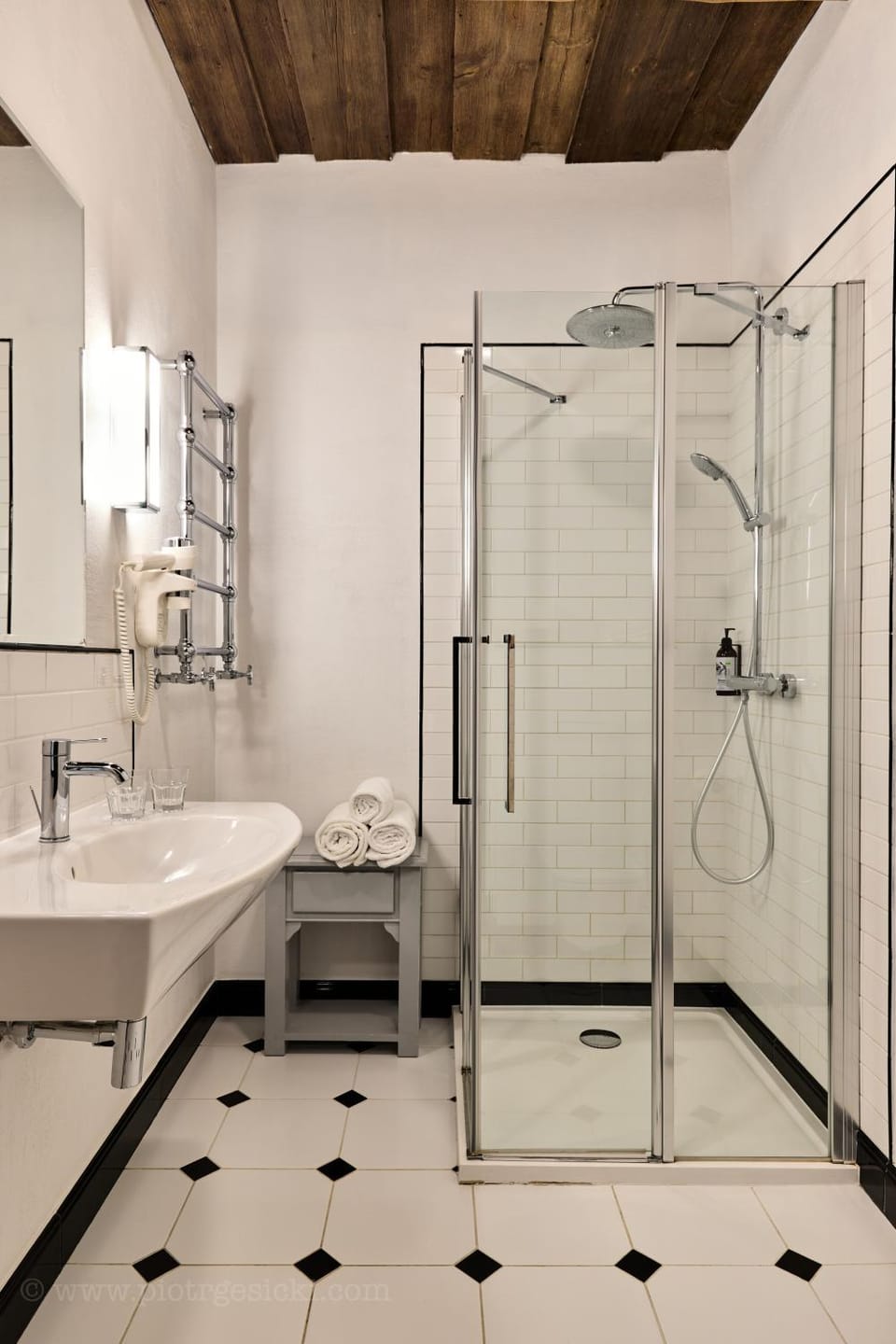 Shower, Bathroom, towels