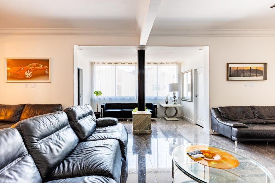 The Best Copa Executive Design Penthouse 4 bedroom 3 bathroom 6 air conditioners 2500 sq ft 85 inch cimema tv Apartment in Rio de Janeiro