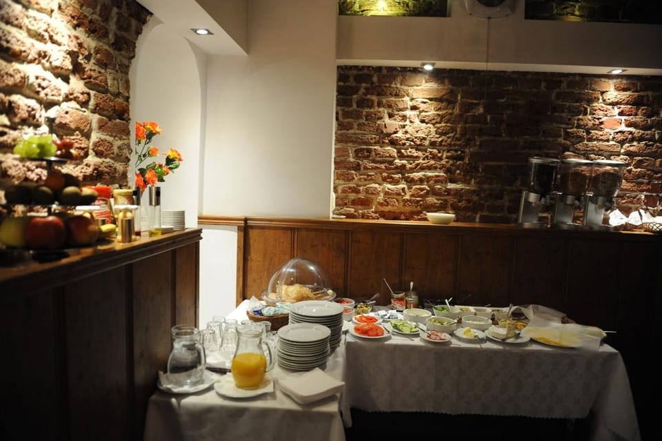 Food and drinks, Food, Breakfast
