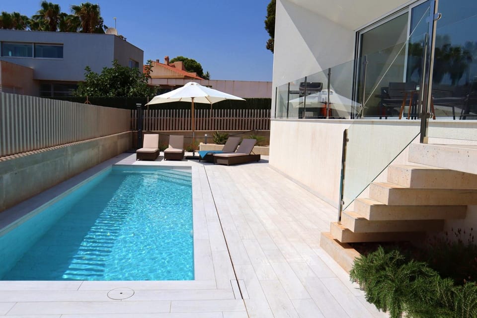 Property building, Pool view, Swimming pool