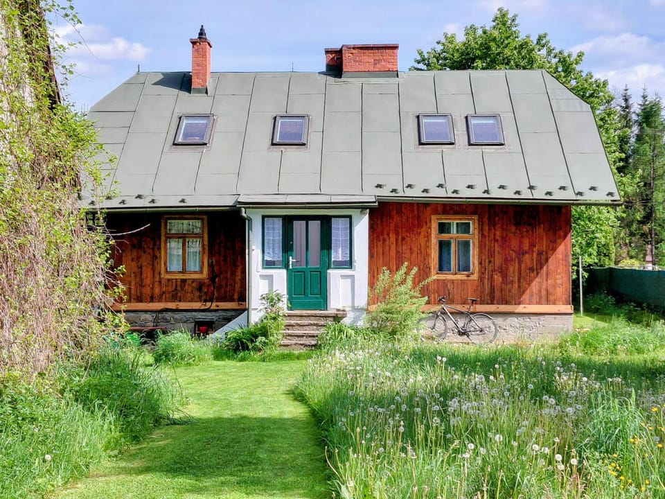 Property building, Natural landscape, Garden, Garden view