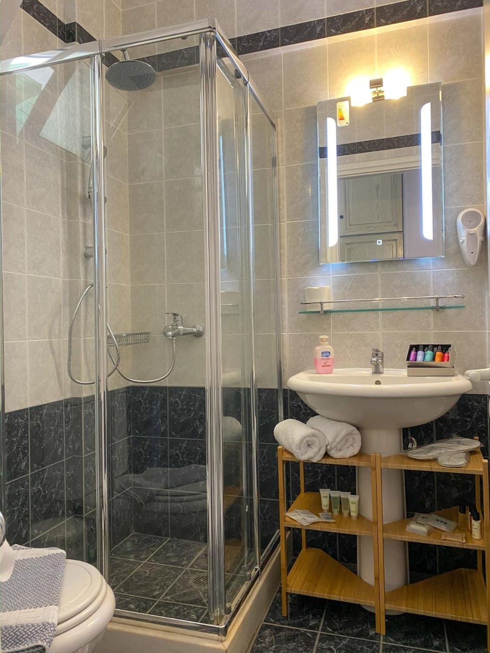 Bathroom, Living room