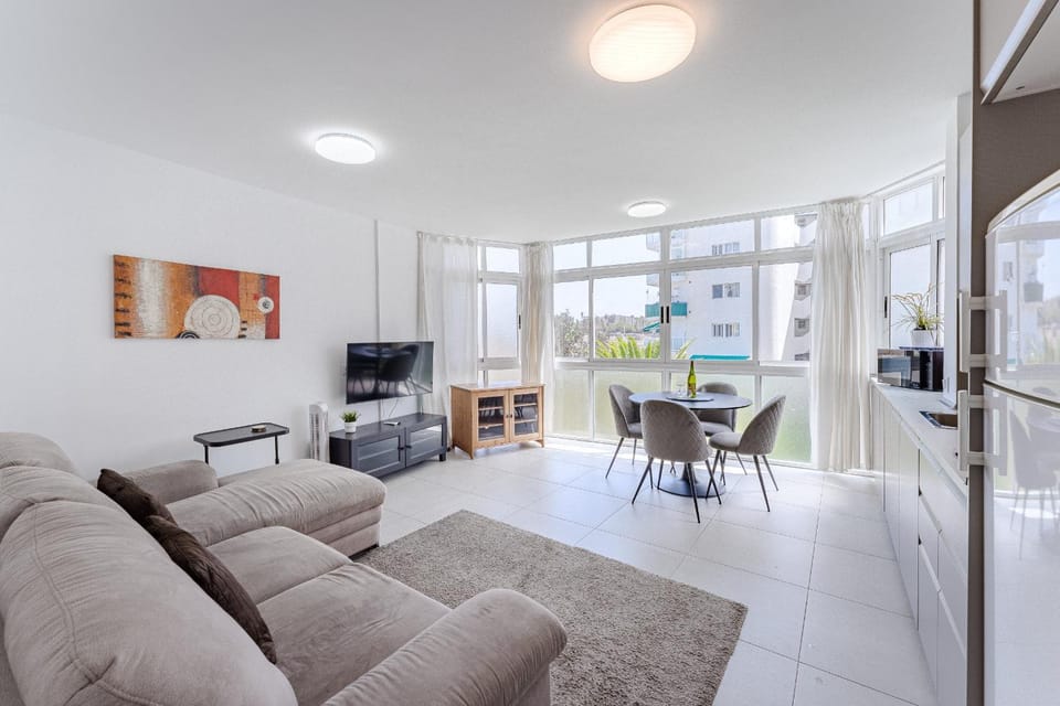 Modern apartment in Las Americas Apartment in Playa de las Americas