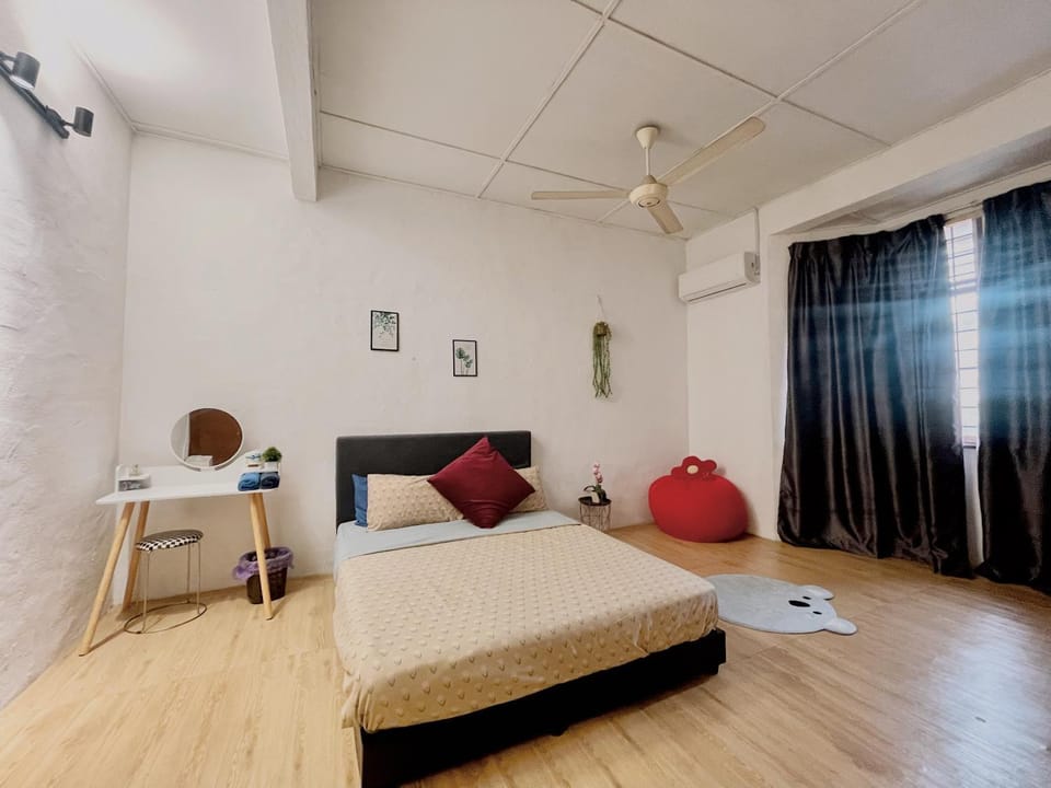 Cozy 10 Entire House 4 Bedroom At Alma Bukit Mertajam House in Penang