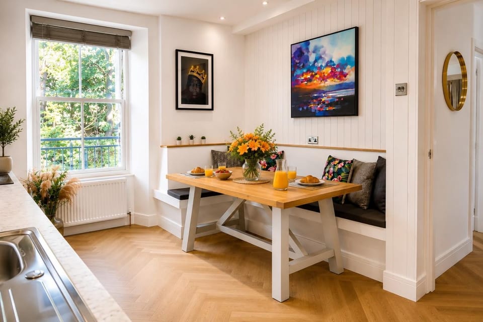 Lake View Family & Pet Friendly Home - Central Bowness Apartment in Bowness-on-Windermere
