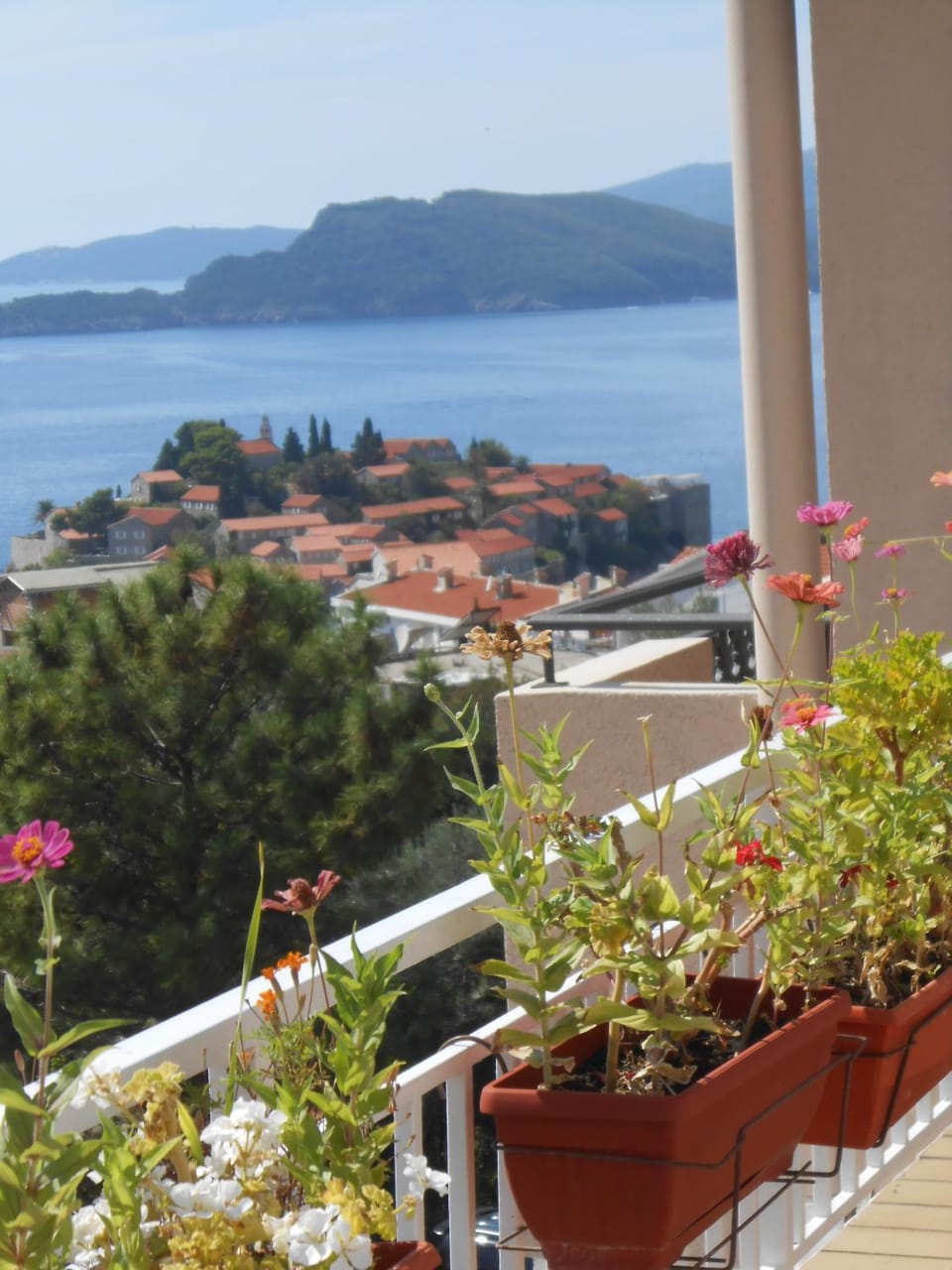 Day, Decorative detail, Sea view