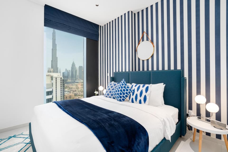 Bed, View (from property/room), Photo of the whole room, Bedroom, City view, Landmark view