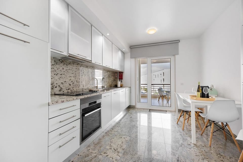 Property building, Kitchen or kitchenette, Living room