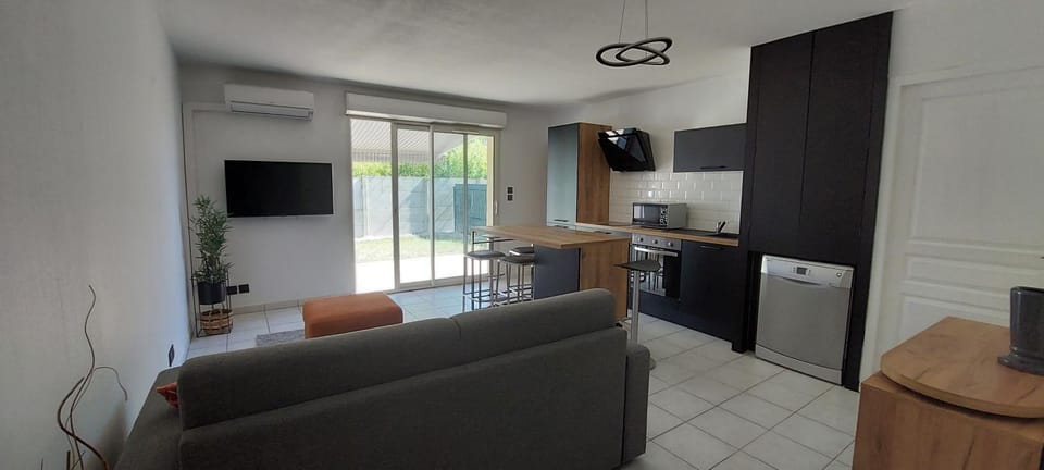 Superbe appartement proche de tout, climatisé. Apartment in La Teste-de-Buch