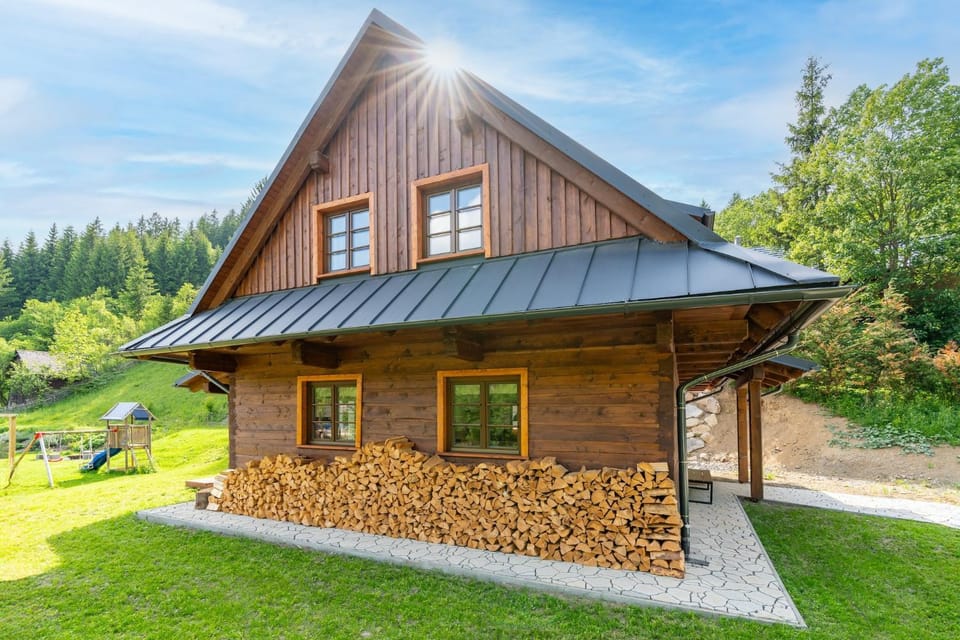 Property building, Spring, Day, Natural landscape, Garden, Garden view