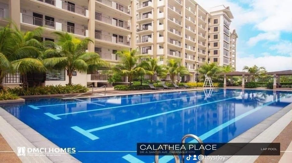 Swimming pool, Swimming pool
