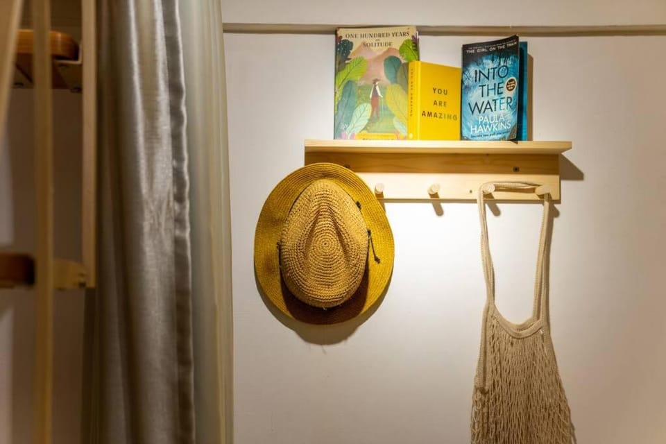 Holly HideAway-Cozy Nest -Balcony- City Center Apartment in Hanoi