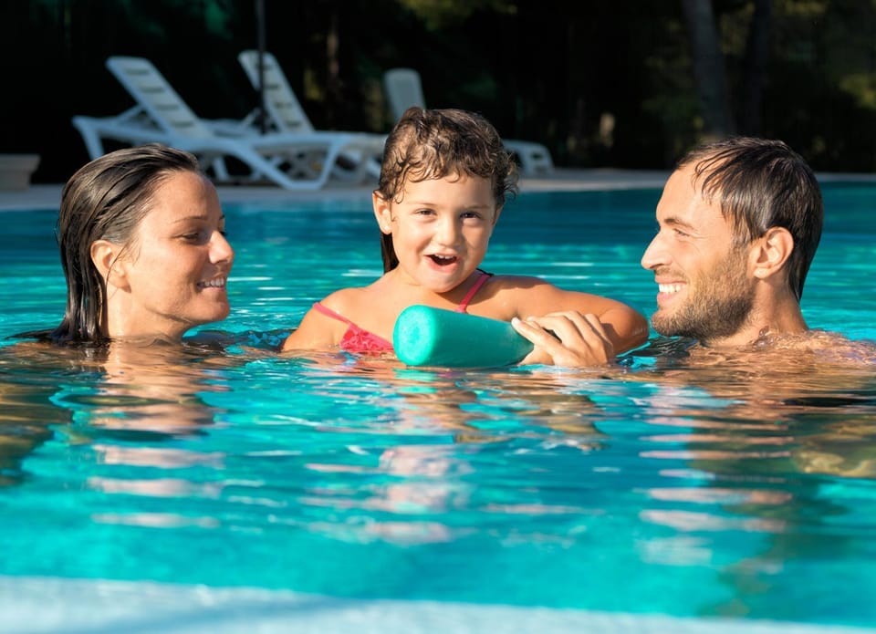 Swimming pool, children, Family