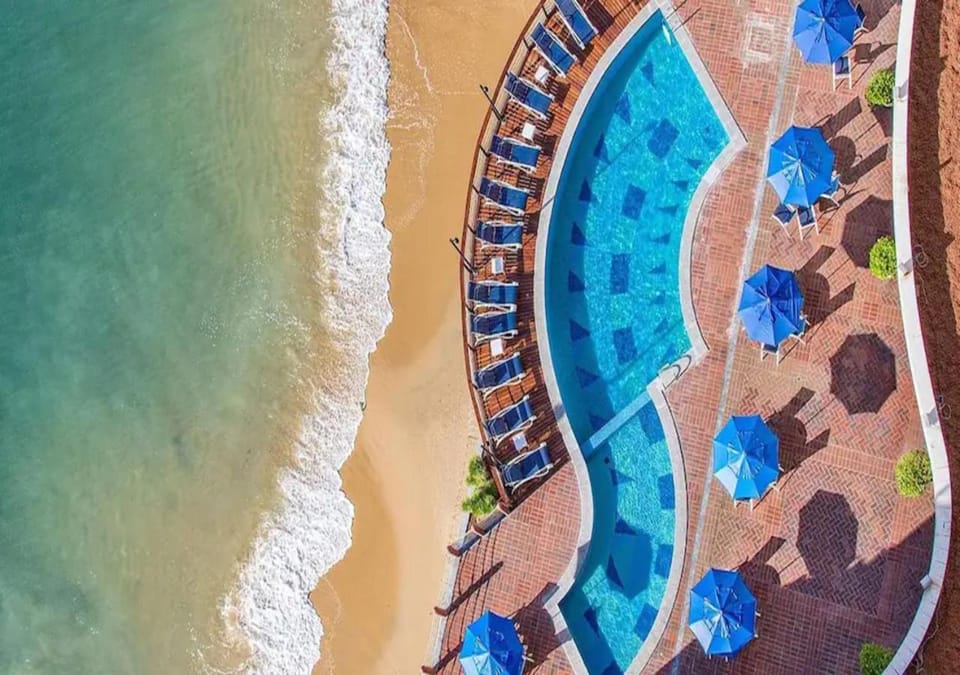 Nearby landmark, Natural landscape, Bird's eye view, Beach, Pool view, Sea view, Swimming pool, sunbed