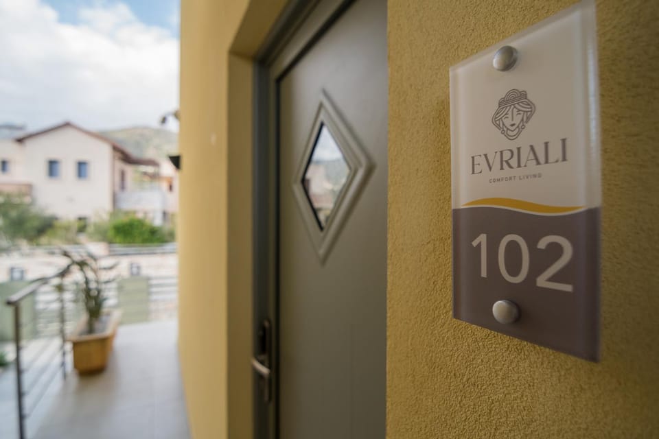 Logo/Certificate/Sign