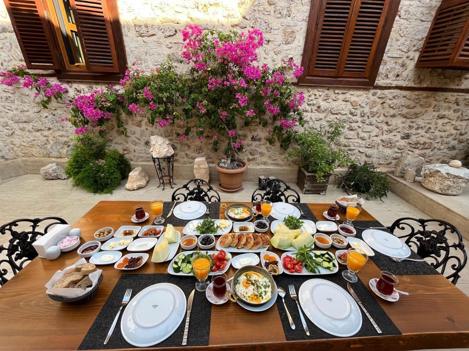 Garden, Decorative detail, Breakfast