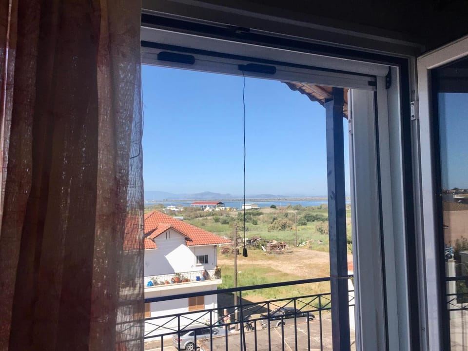 Day, Natural landscape, View (from property/room), Balcony/Terrace, Lake view, Sea view