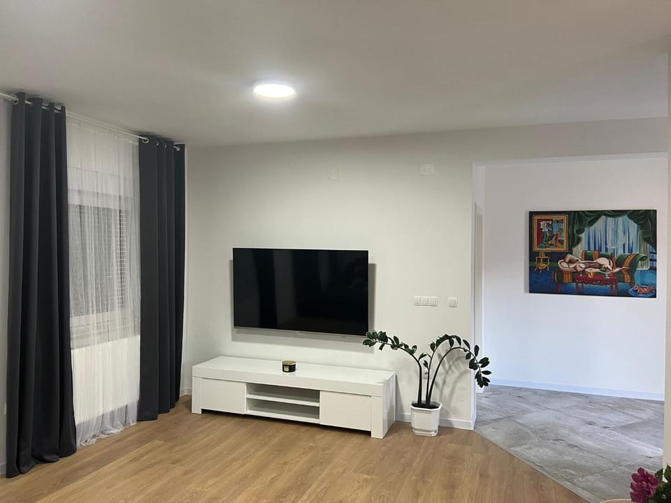 Apartman F&F 2 Apartment in Lika-Senj County