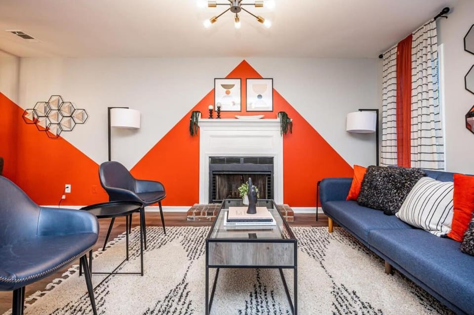 NEW ENTIRE PLACE COZY QUIET 2b2b TOWNHOUSE SP1277 House in Georgia