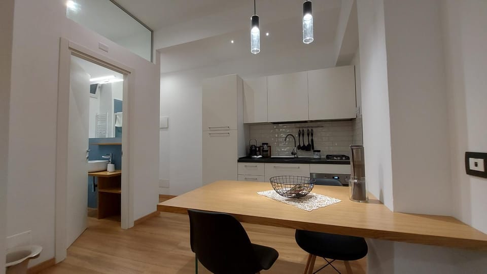 Kitchen or kitchenette, Dining area, pet friendly, stove