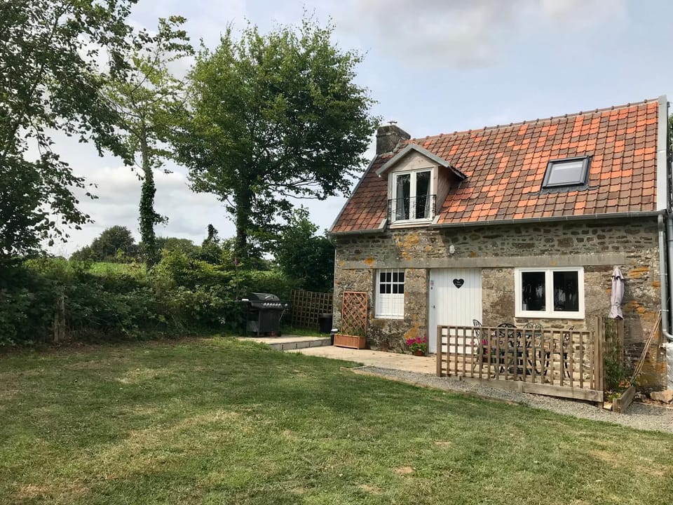 Ferme de Noyes Cottage House in Normandy