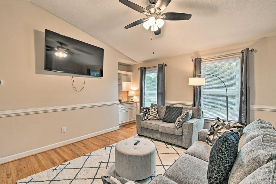 1 Mi to Cape Fear River: Pet-Friendly Retreat House in North Carolina